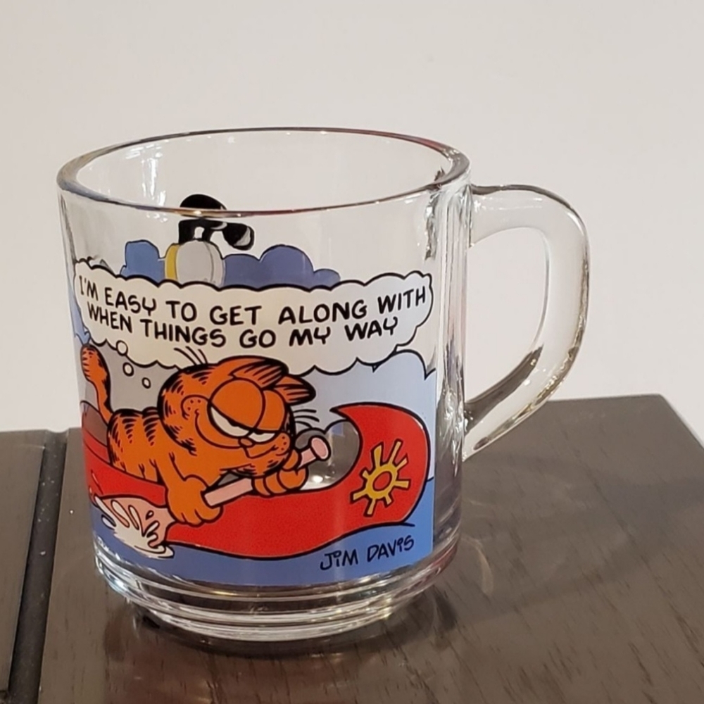 Vintage 70s Garfield Cup